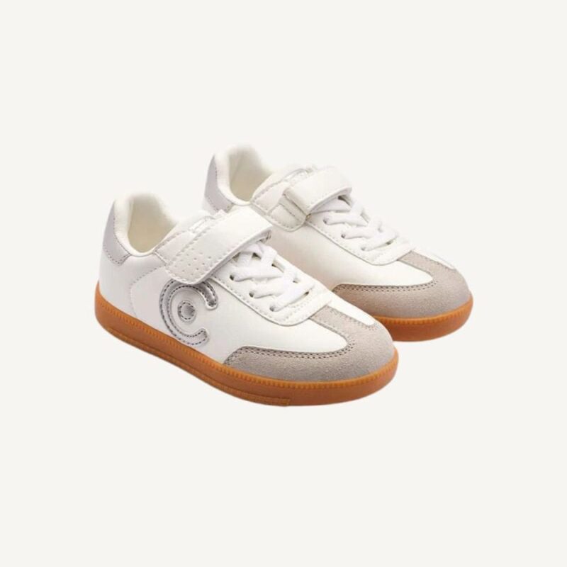 Sneakers in pelle bianca con logo argento