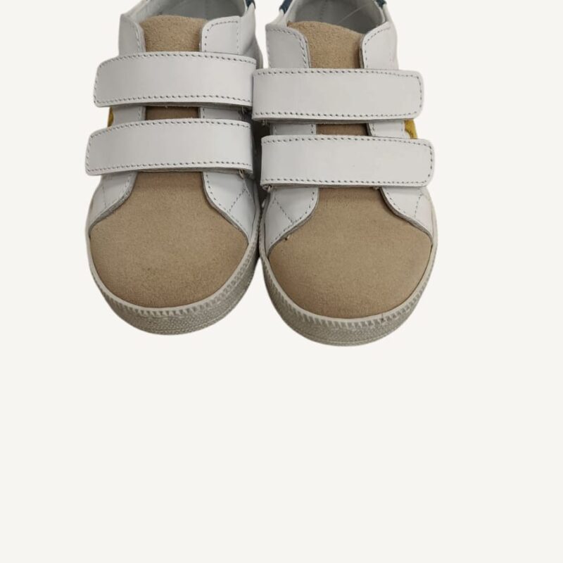 Sneakers bianca primi passi