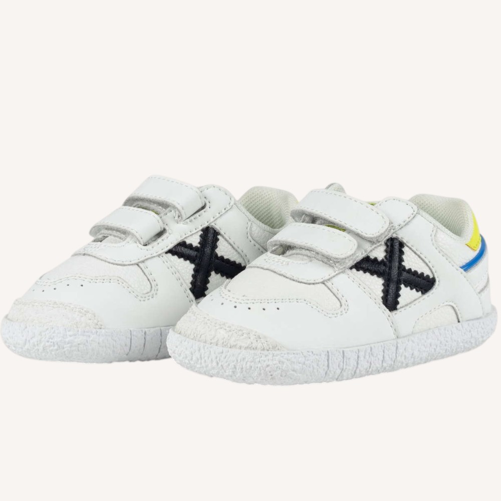 Sneakers barefoot bianca