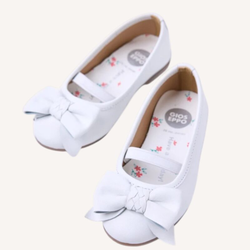 Ballerina con fiocchetto