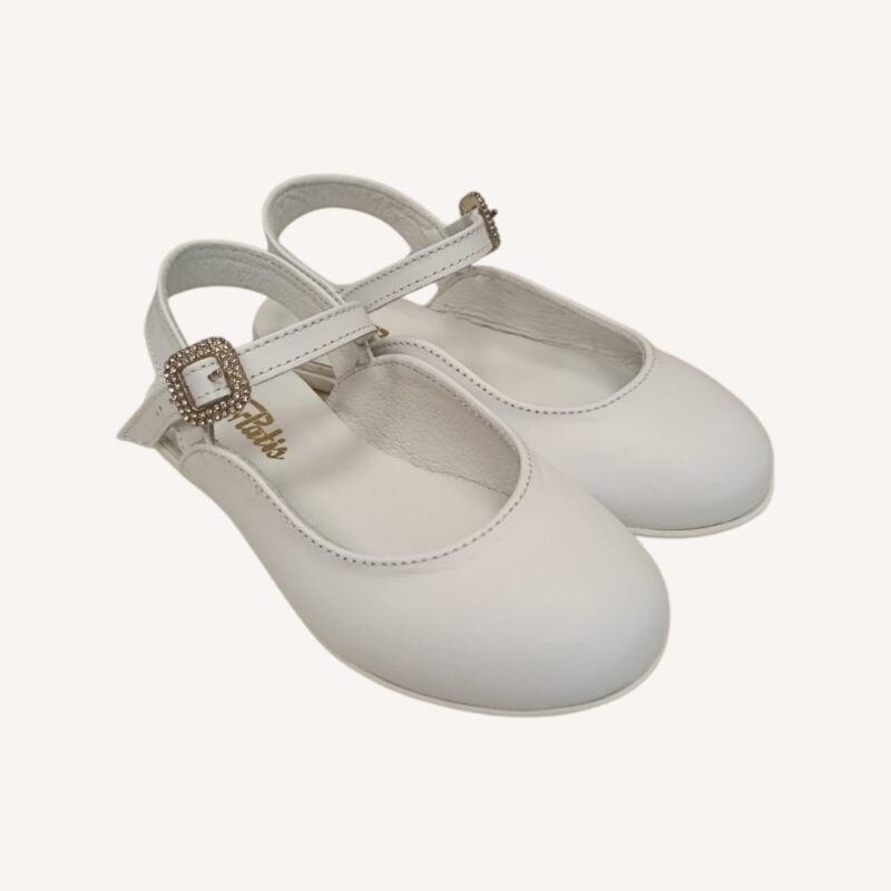 Ballerina in pelle bianca